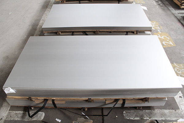 647fcfb43841d.jpg 01.jpg